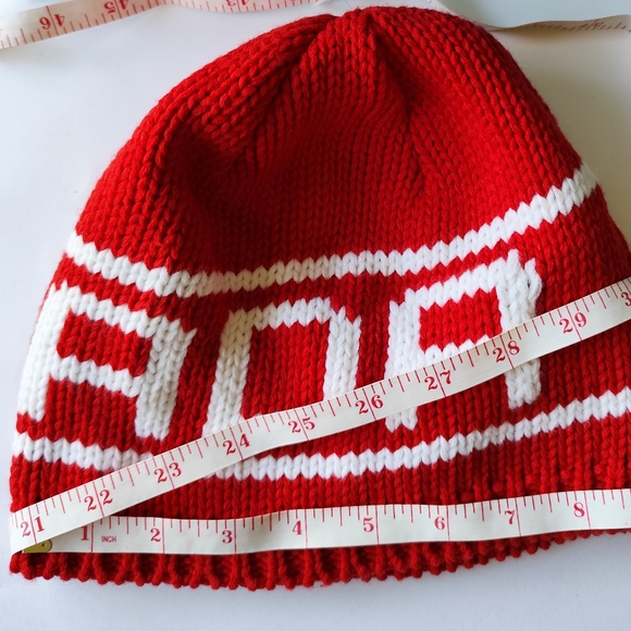 T-Max Heat CANADA Insulated Knit Red & White Toque Beanie - Picture 4 of 7
